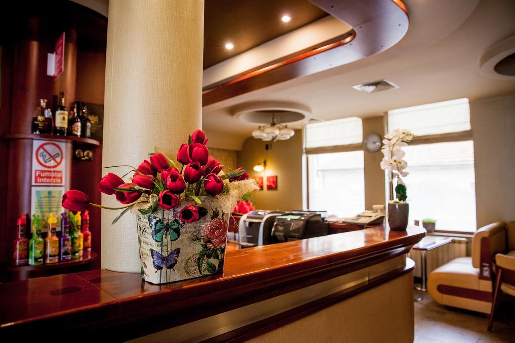 Villa Brussels Deva Ngoại thất bức ảnh
