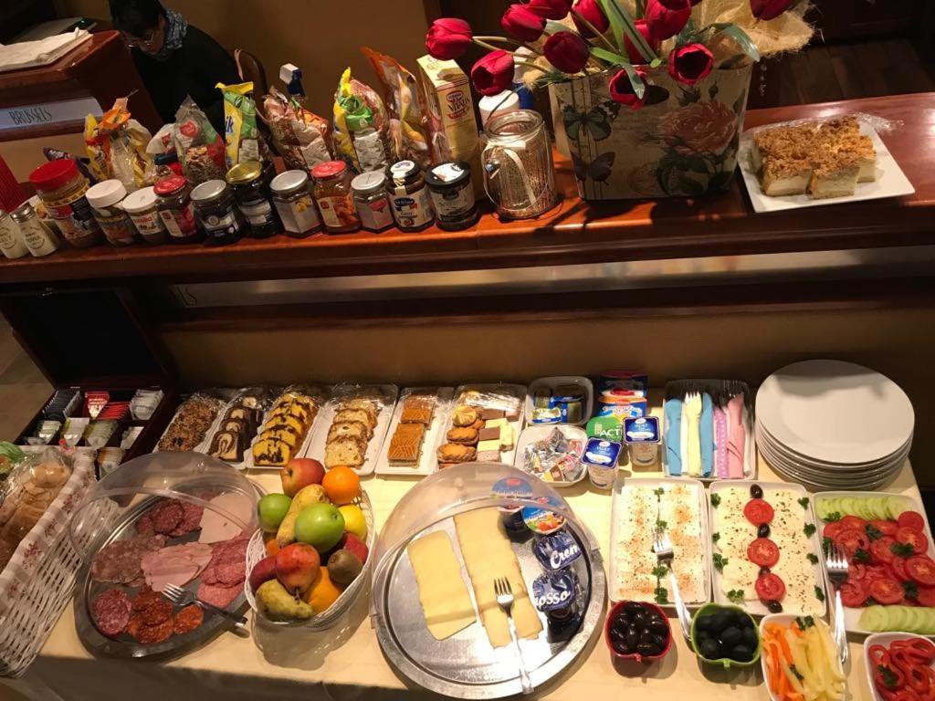 Villa Brussels Deva Ngoại thất bức ảnh